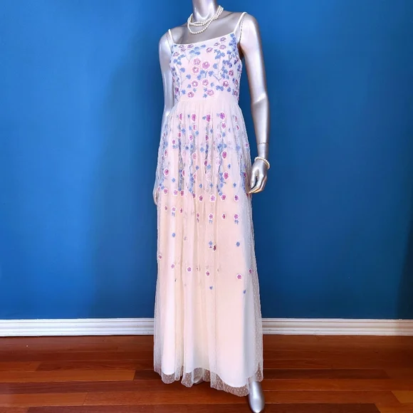 🆕️🪻MAYA DELUXE Floral Embroidered Maxi Dress w/ Sequin Embellishments // (NWT)
